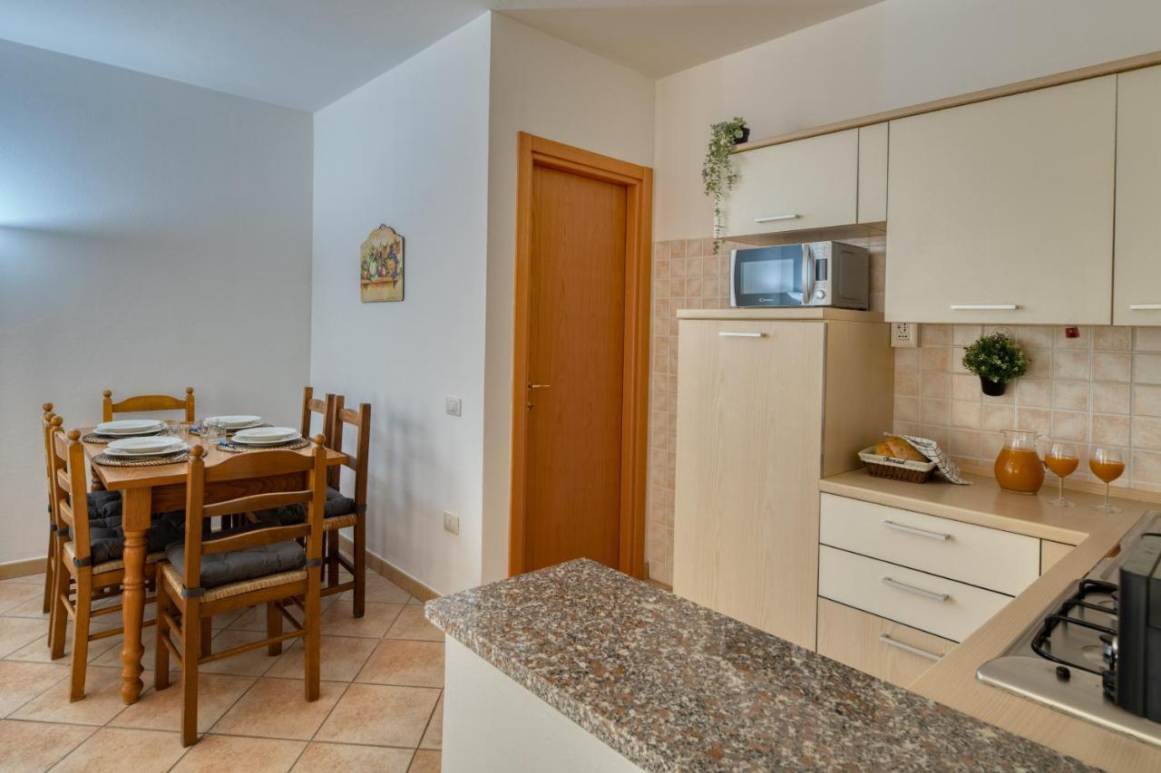 Izzhome Everyway Pula Bagian luar foto