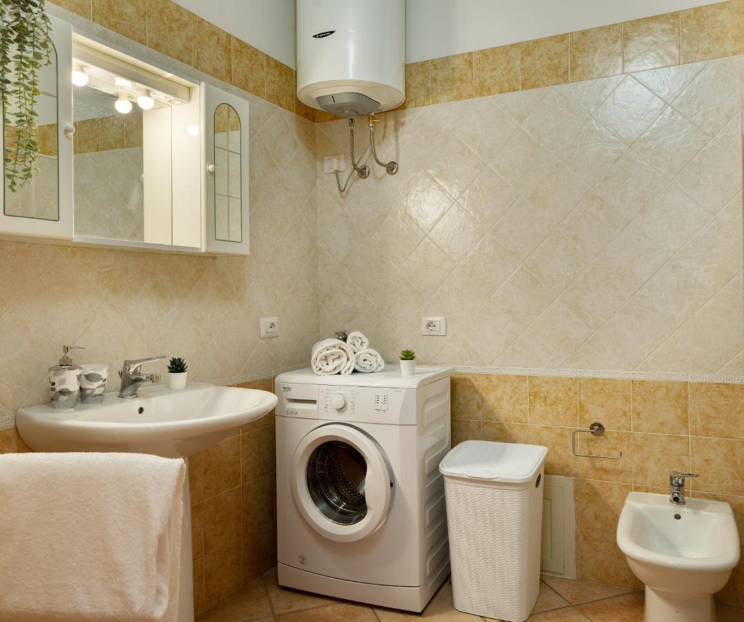 Izzhome Everyway Pula Bagian luar foto